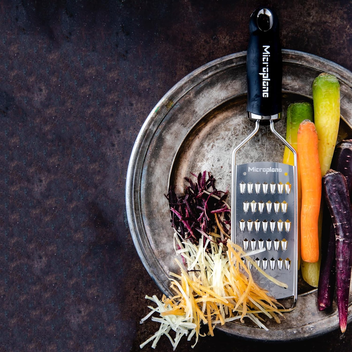 Microplane Gourmet Series Cheese Grater with Soft Touch Handle (Extra Coarse, Black)