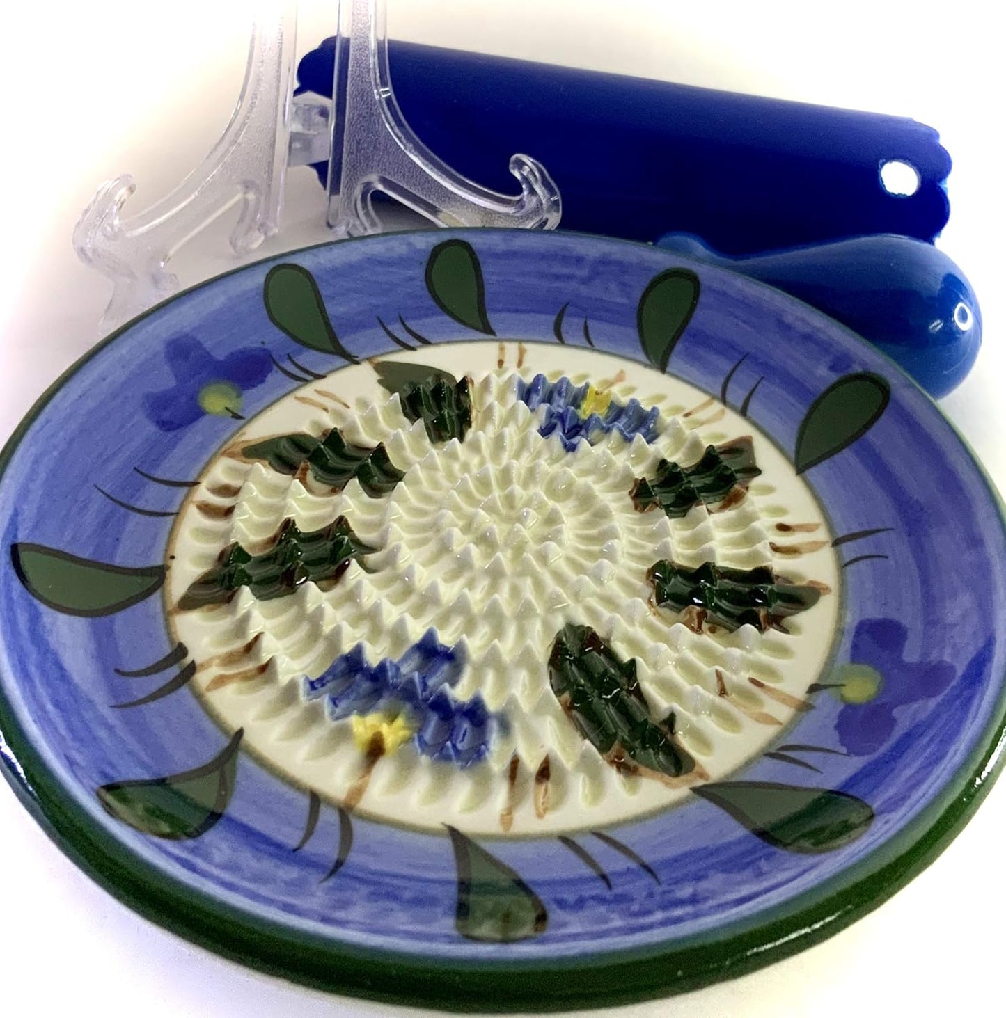 BonCera, All-in-one Premium Ceramic Garlic Grater Plate 4-Piece Set - Blue Flower Design, Classic Style - For Garlic, Ginger, Chocolate, and more! - Comes with 5.25" Plate, Peeler, Brush, and Stand