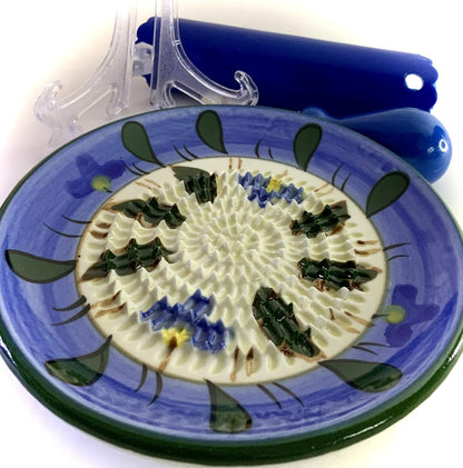 BonCera, All-in-one Premium Ceramic Garlic Grater Plate 4-Piece Set - Blue Flower Design, Classic Style - For Garlic, Ginger, Chocolate, and more! - Comes with 5.25" Plate, Peeler, Brush, and Stand
