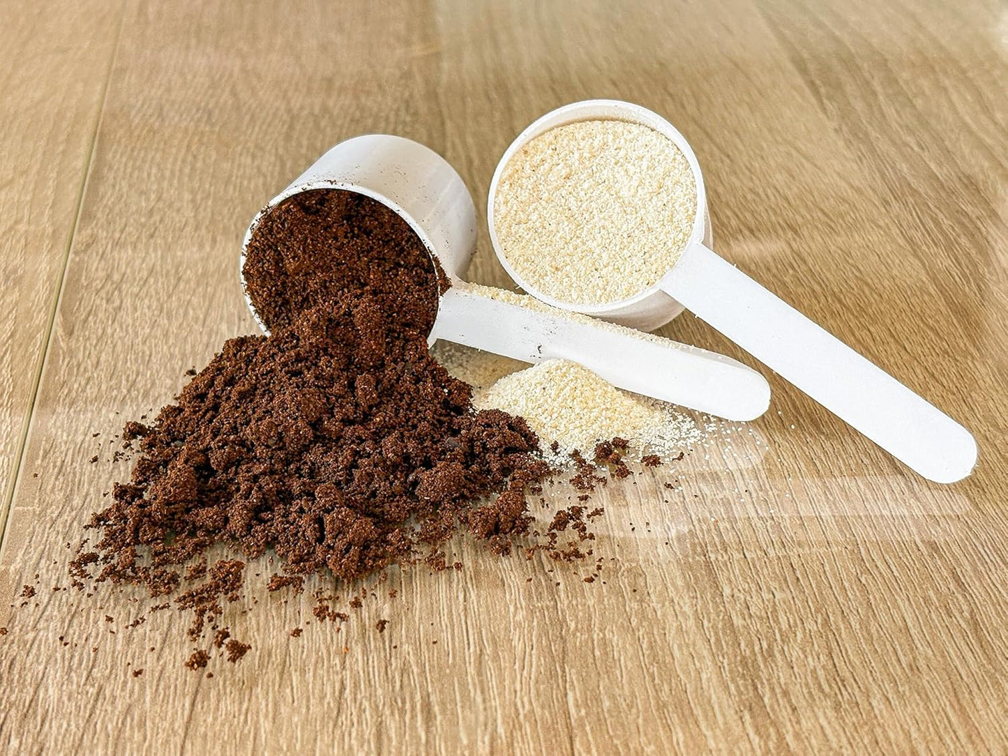 2 Tablespoon Scoop (30ml) – Coffee Scoop & Protein Scoop – Measuring Spoon 2 Tbsp, Long Handle Plastic Scoop, Accurate Measure for Coffee, Powder & Kitchen (5 Pack), White