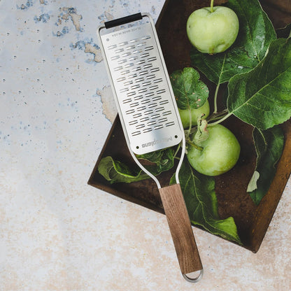 Microplane Master Series Ribbon Grater, Stainless Steel, Walnut Wood, 30 x 6.8 x 2 cm