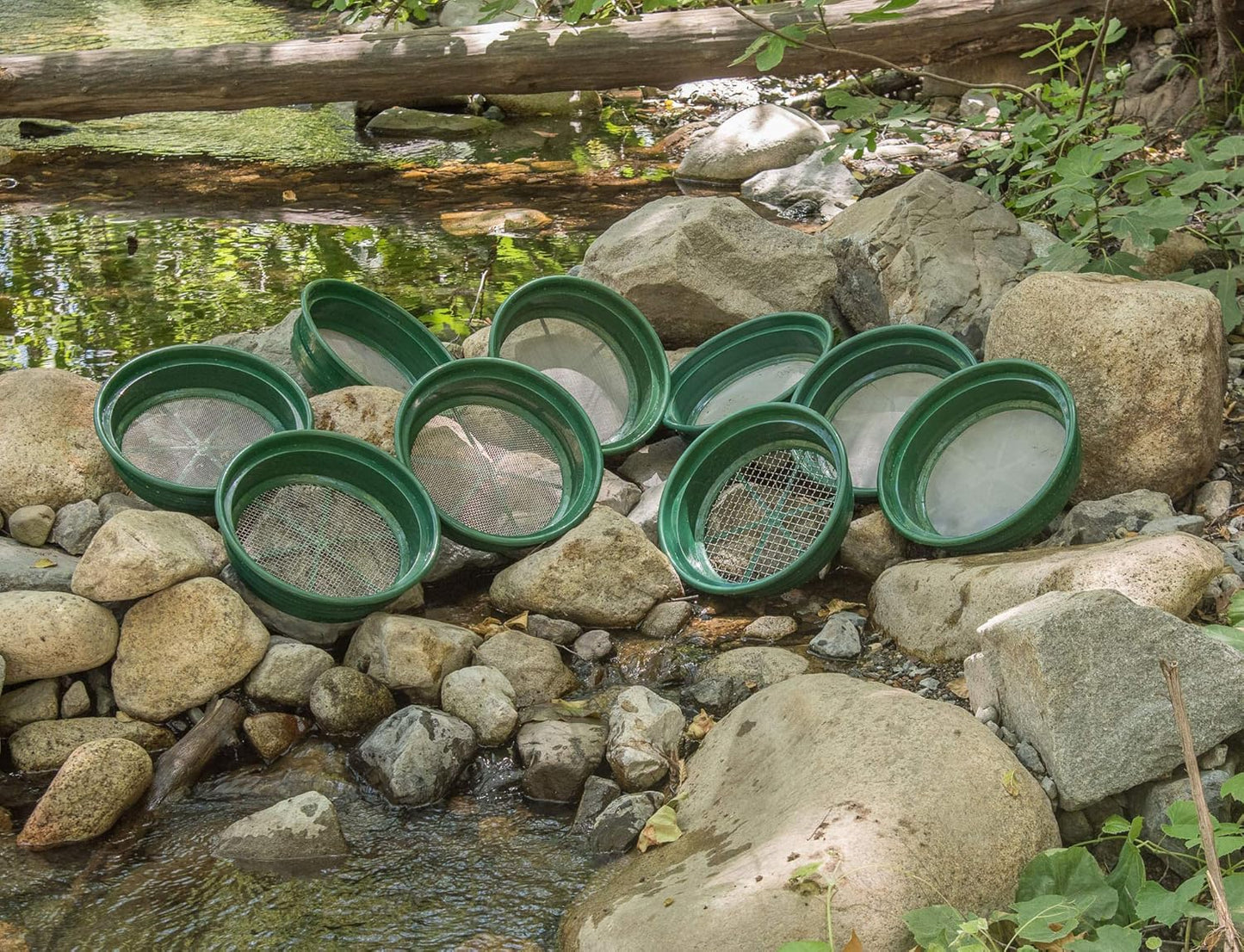 SE 13.25 Inch Wide Stackable Classifier Gold Prospecting Pan - 1/8 Inch Stainless Steel Mesh Sifting Pan, Green