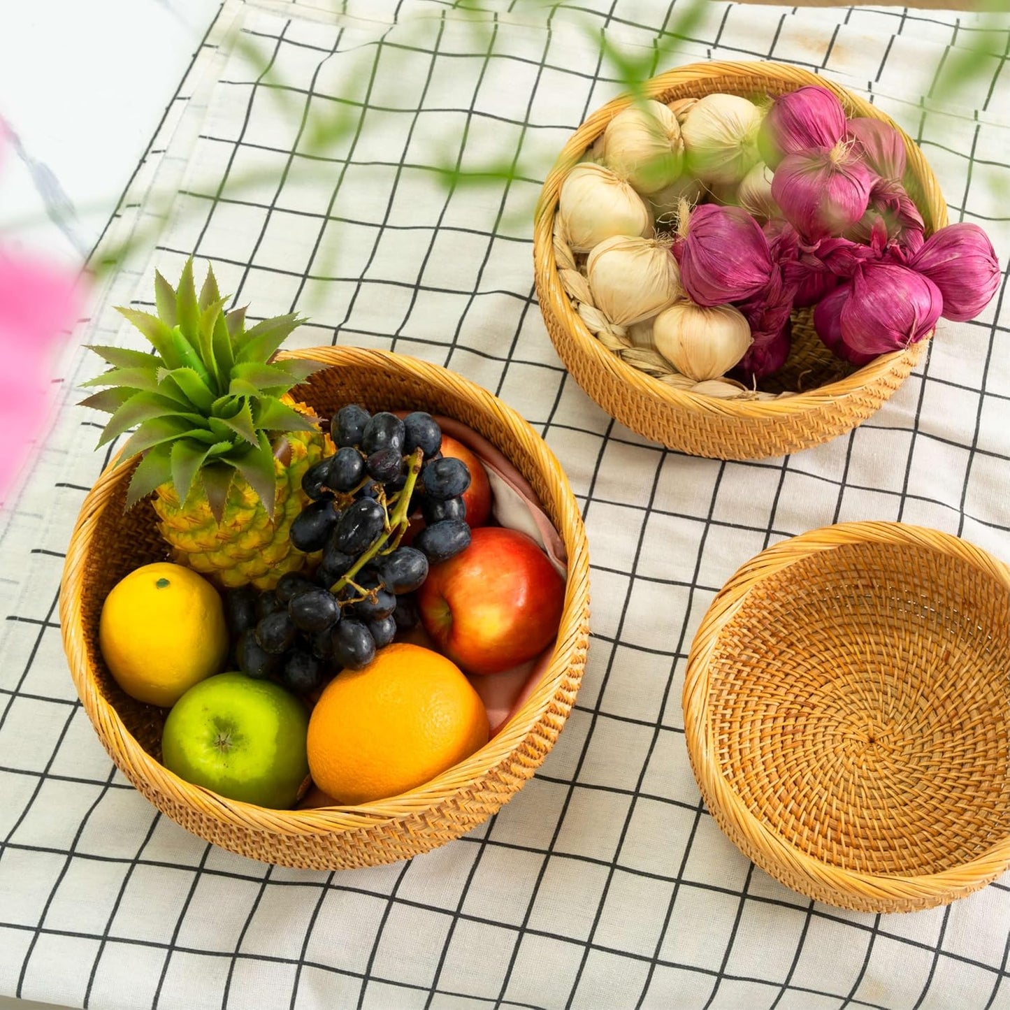 Woven Fruit Basket For Holder Bowl Decorative Bread Vegetable, Serving Bowl Set of 3 For Organizing Kitchen Natural Rattan Picnic Basket Round Stackable (Natural)