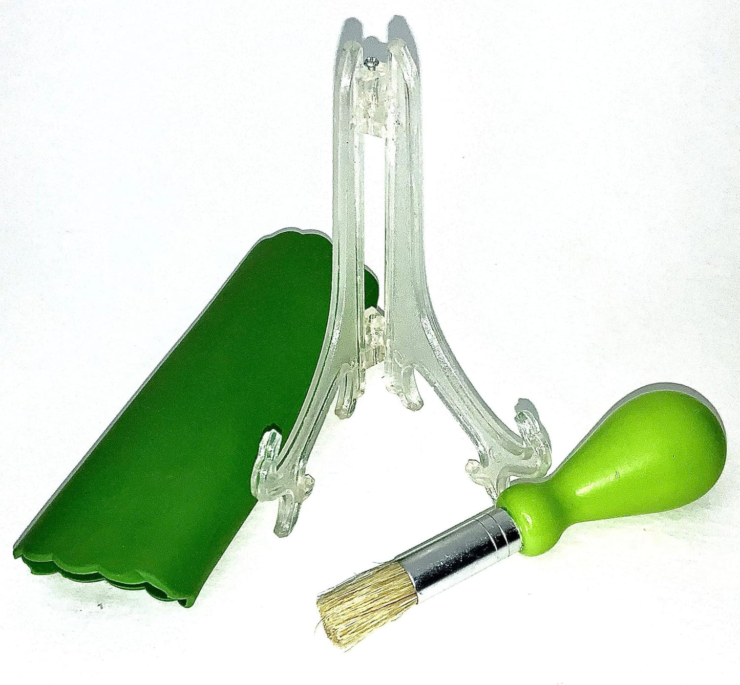 BonCera, All-in-one Premium Ceramic Garlic Grater Plate 4-Piece Set - Green Chili Design, Classic Style - For Garlic, Ginger, Chocolate, and more! - Comes with 5.25" Plate, Peeler, Brush, and Stand