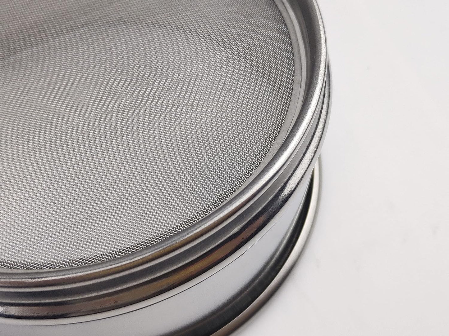 LABALPHA 70 Mesh Lab Sieves, Test Sieve #70 Mesh, 4'' Diameter, 304 Stainless Steel Wire Cloth (0.22mm)