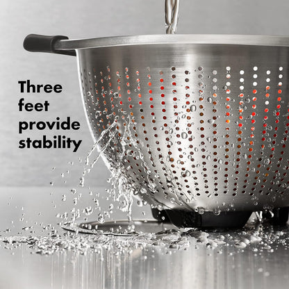 OXO Good Grips Stainless Steel Colander, 5 qt. Capacity, Strainer with Non-Slip Handles, Kitchen Colander for Pasta and Vegetables, Nesting Stainless Steel Strainer and Sieve