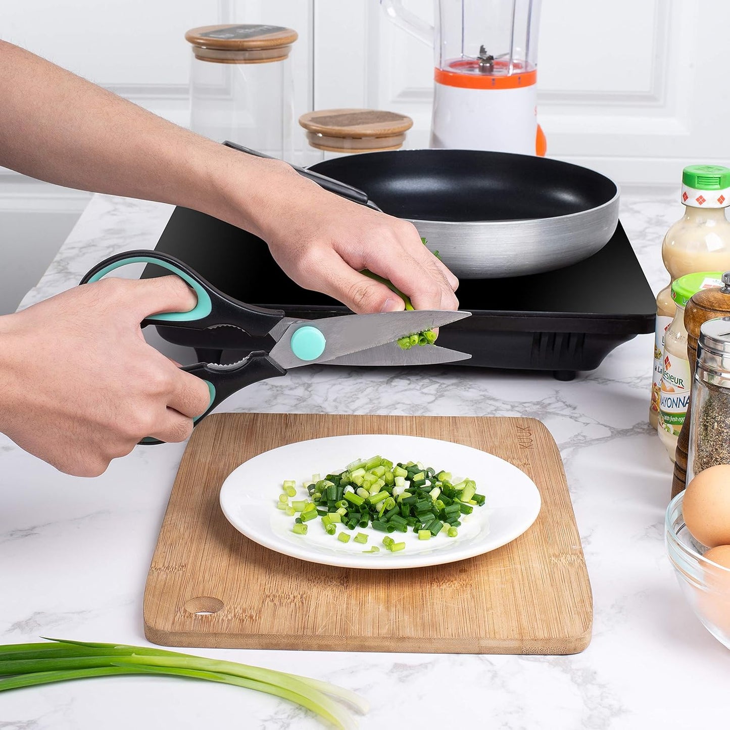 Mr. Pen- All Purpose Kitchen Shears with Protective Sheath, 8 Inch, Dishwasher Safe, Stainless Steel Food Scissors with Micro-Serrated Blades, Soft Grip Comfort Handle, Durable Utility Kitchen Shears