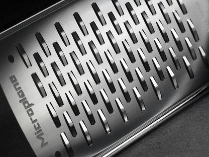 Microplane Gourmet Series Cheese Grater with Soft Touch Handle (Extra Coarse, Black)