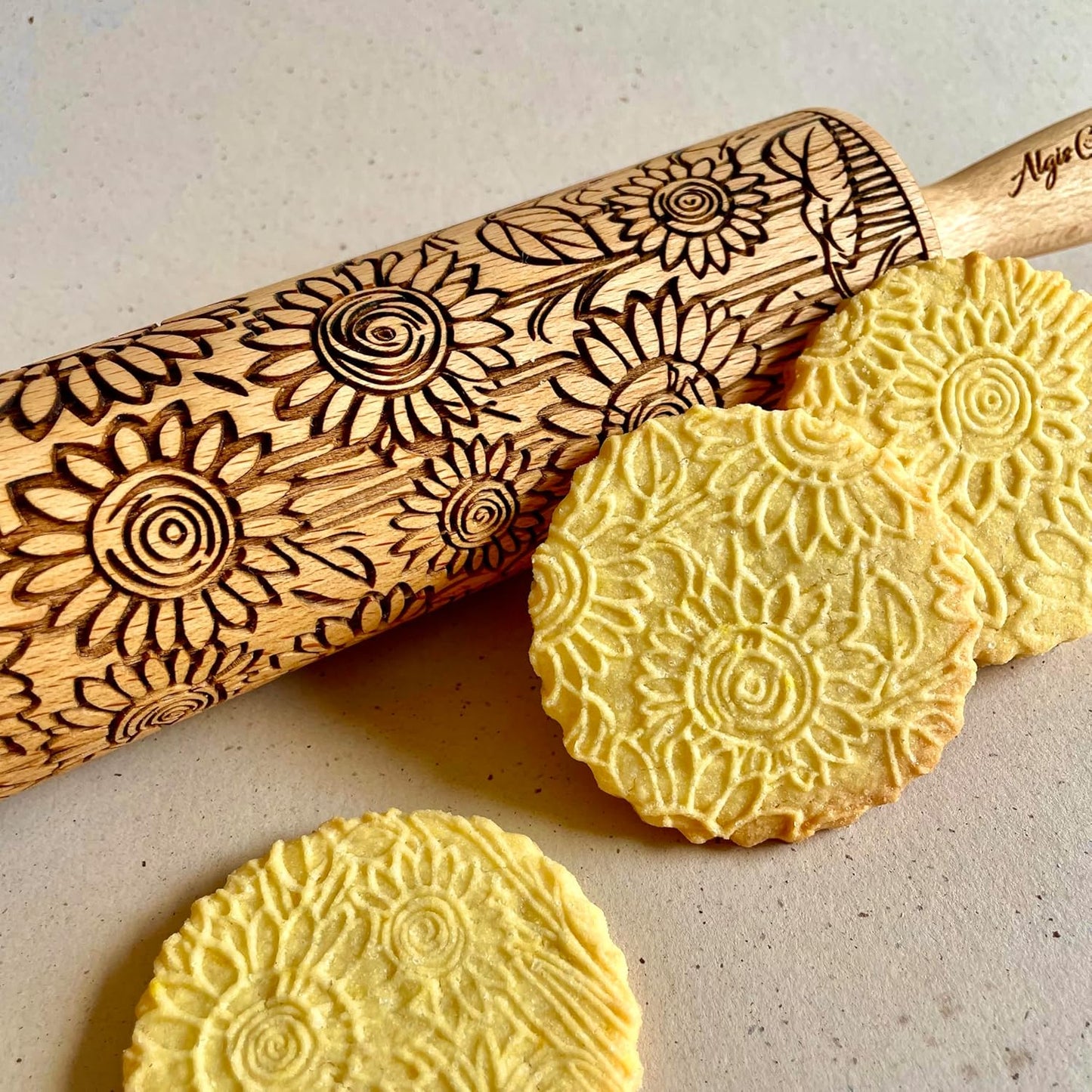 BEEHIVE Embossing Rolling Pin with Pattern. Laser Engraved Embossing Dough Roller for Homemade Cookies and Pottery by Algis Crafts