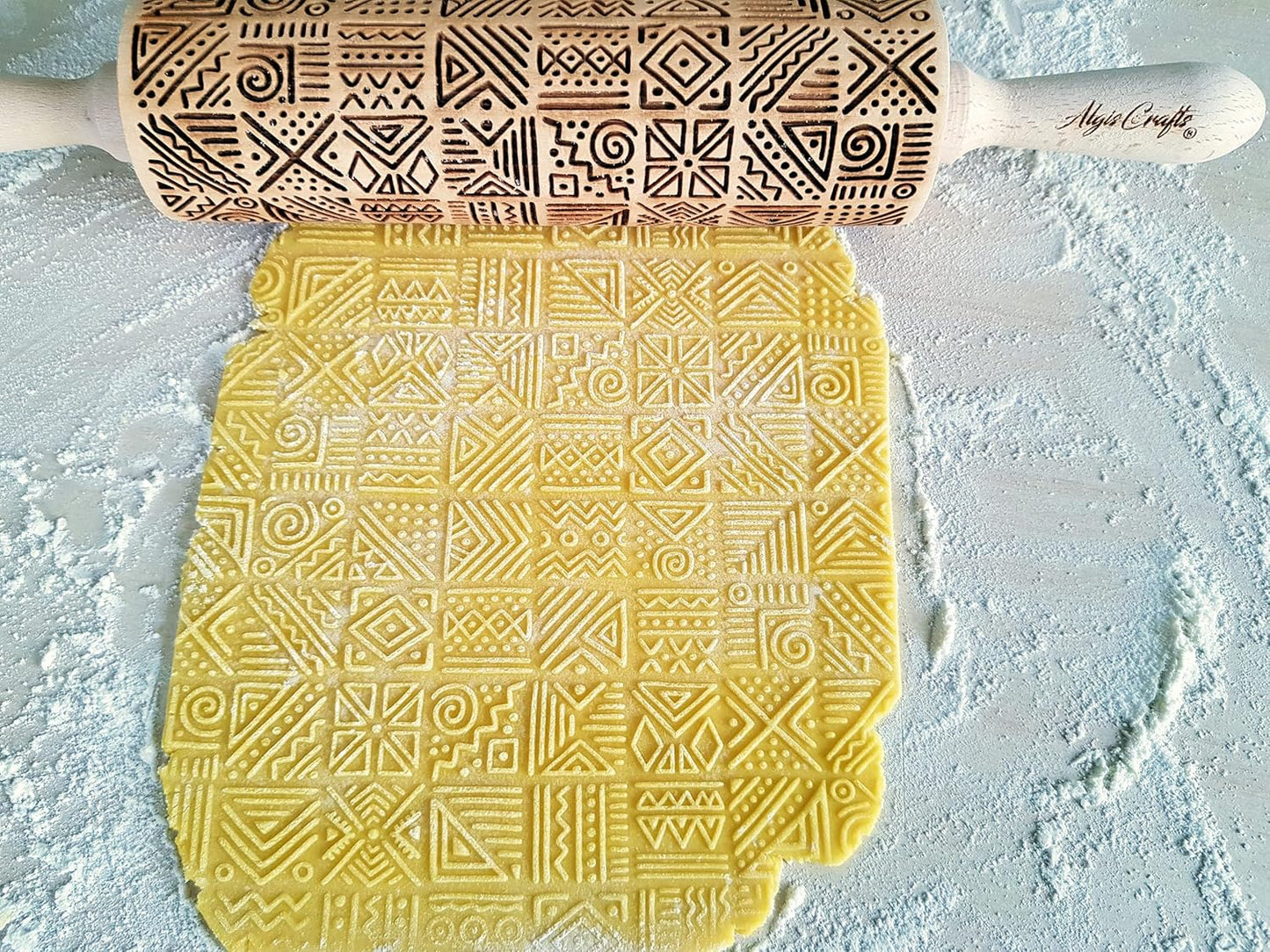 HEARTS EMBOSSING ROLLING PIN WOODEN ROLLING PIN for EMBOSSED COOKIES with LOVE HEARTS