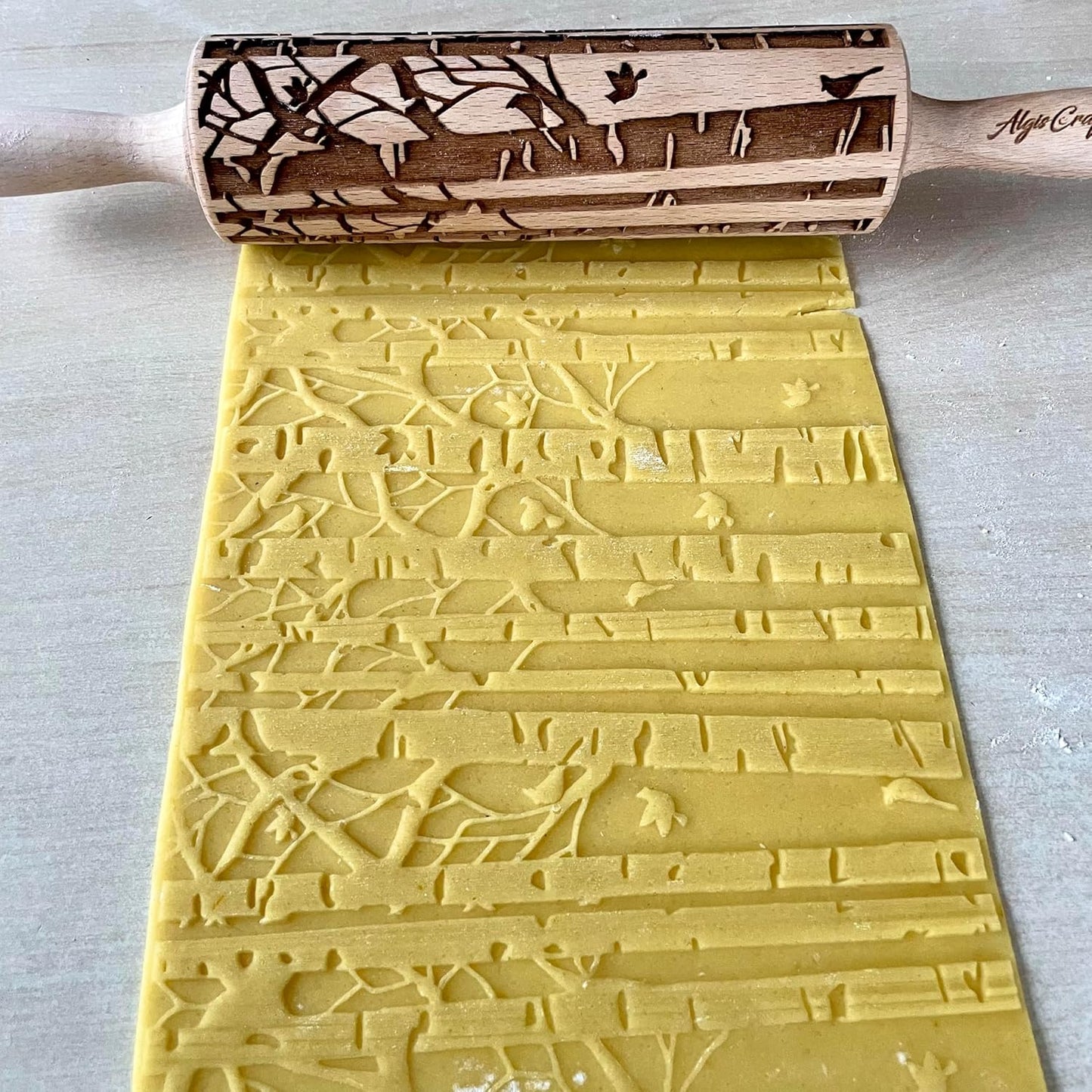 HEARTS EMBOSSING ROLLING PIN WOODEN ROLLING PIN for EMBOSSED COOKIES with LOVE HEARTS