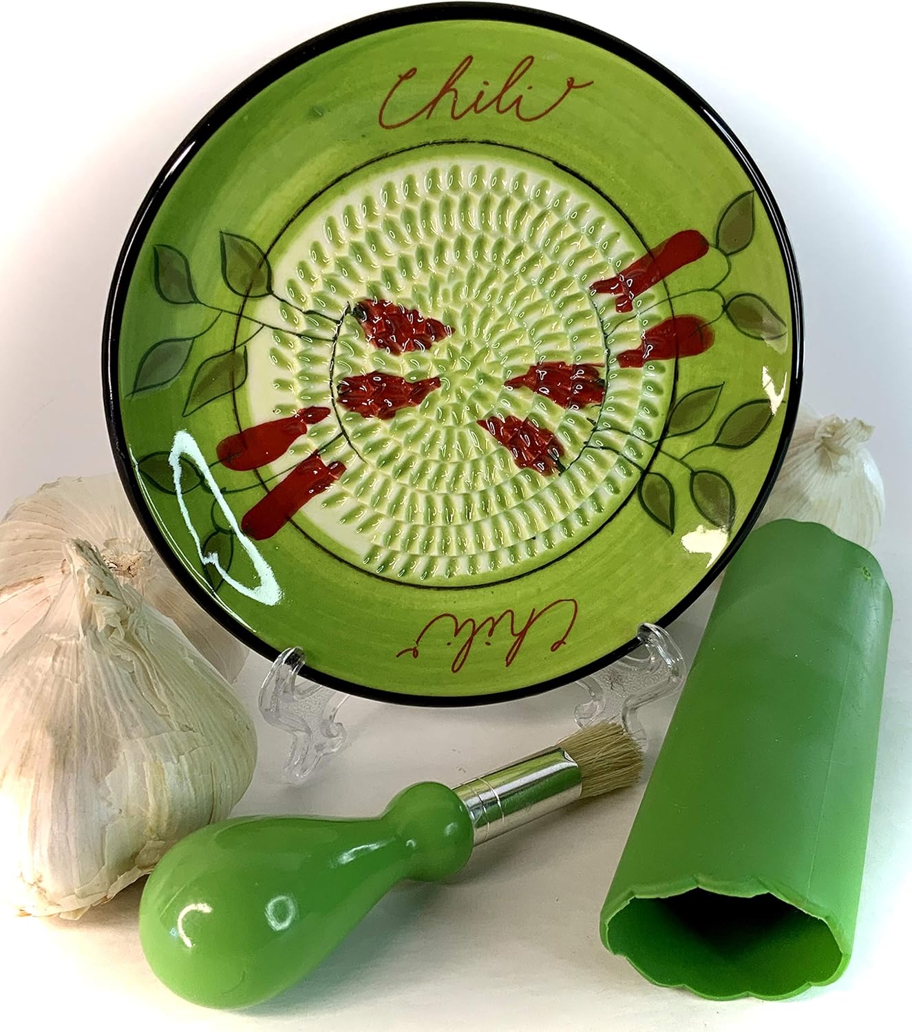 BonCera, All-in-one Premium Ceramic Garlic Grater Plate 4-Piece Set - Green Chili Design, Classic Style - For Garlic, Ginger, Chocolate, and more! - Comes with 5.25" Plate, Peeler, Brush, and Stand