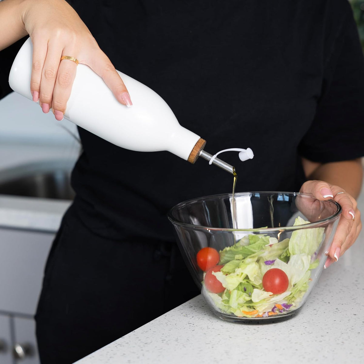 Fox Run White Ceramic Oil Bottle, 17 oz/500 ML Olive Oil Dispenser | Includes Pouring Spout & Cap To Minimize Mess | Beautiful White Ceramic Olive Oil Dispenser | Easily Cook & Make Salads