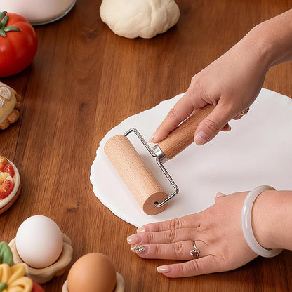 Wooden Dough Roller Small Single Wheel Handheld Rolling Pin for Pastry Pizza Baking Handmade Beechwood Kitchen Tool(5.91 x 2.76Inch)