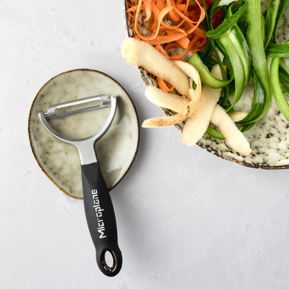 Professional Y-Peeler – Ultra-Sharp Stainless Steel Blade with Ergonomic Grip