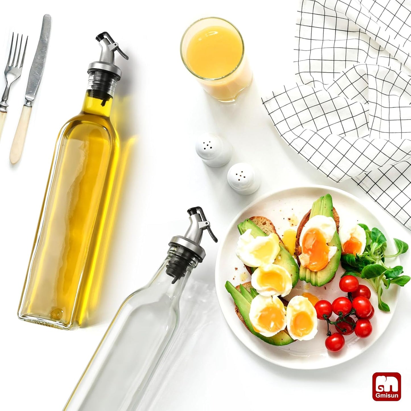 Olive Oil Dispenser for Kitchen, 4 Pack 17 fl oz Glass Oil Dispensers Bottle, Cooking Soy Sauce Bottle Container Cruet with Plastic Pourer Spout, Funnel and Labels, Clear
