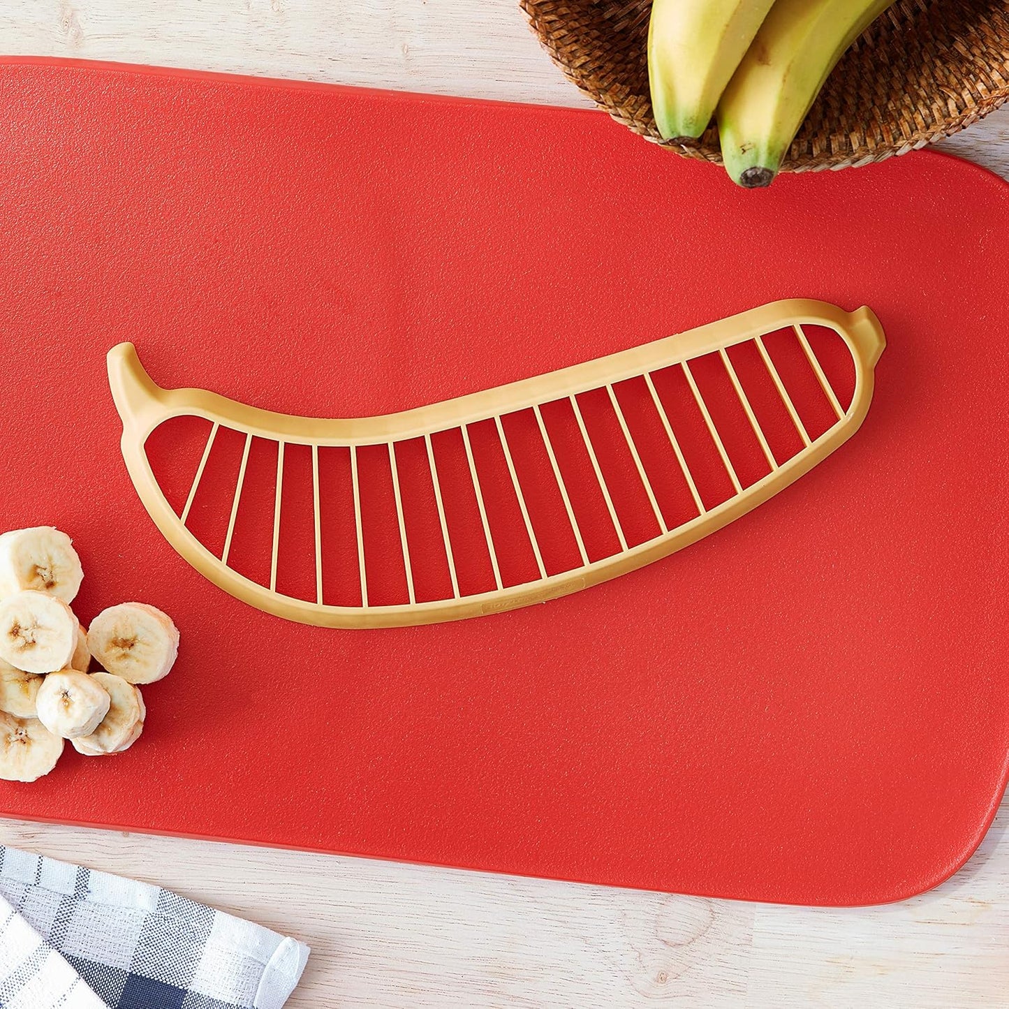 Hutzler Banana Slicer, Easy To Use Plastic Banana Fuit Cutter