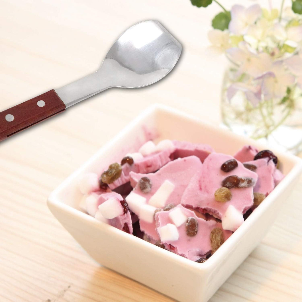 1PCS Stainless Steel Ice Cream Scoop Spade Spoon Scooper with Wood Handle for Kitchen