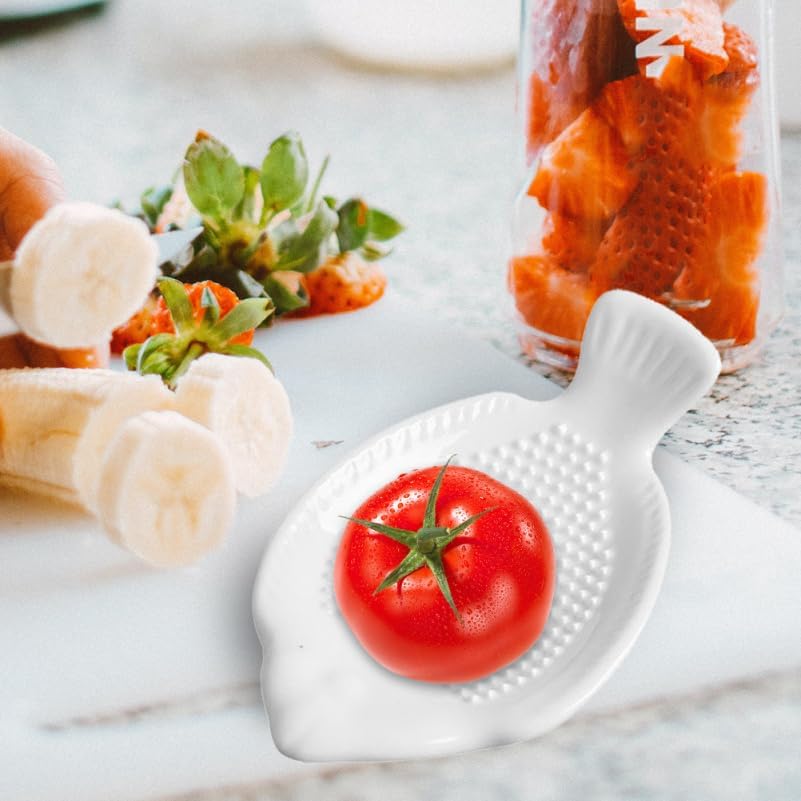 Fish-Shaped Ceramic Garlic Grater Plate Manual Grinder for Ginger Garlic Vegetables Compact Dishwasher Safe Kitchen Tool 4.72X2.75X1.18In