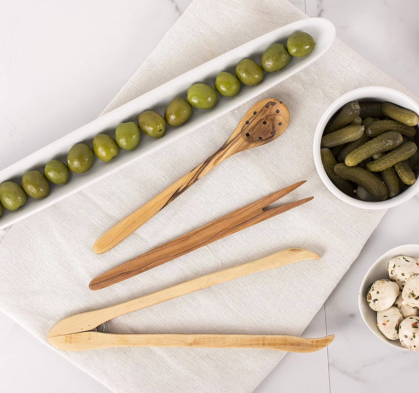 Eddington 50016 Italian Olive Wood Pasta Server, Handcrafted in Europe, Brown, 12-Inches