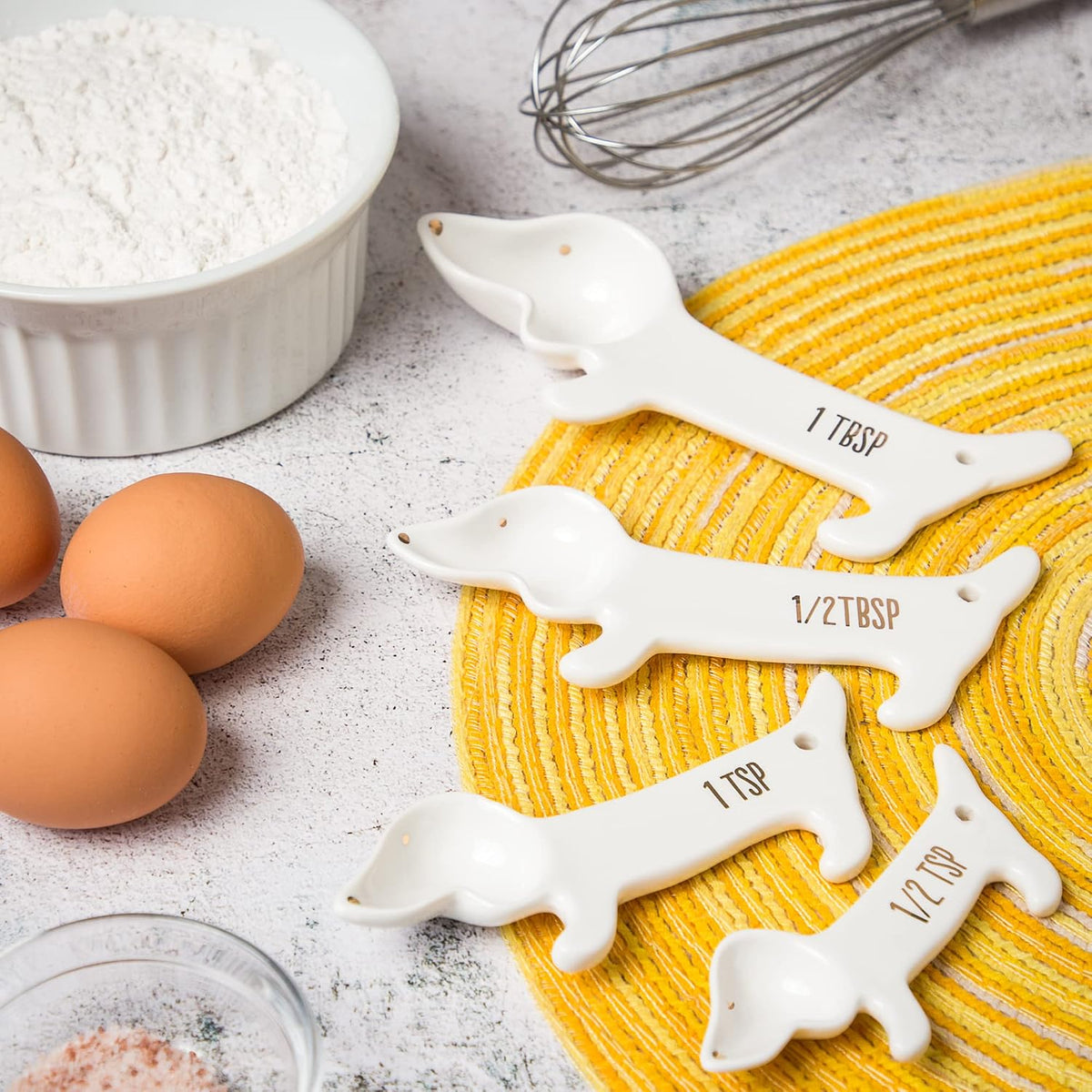 White Cat Measuring Cups & Spoons Gift Set – Ceramic Kitchen Tools for Cat Lovers & Bakers – 4 Measuring Cups and 4 Measuring Spoons – Unique Gift for Kitchen, Baking, and Cat Lovers