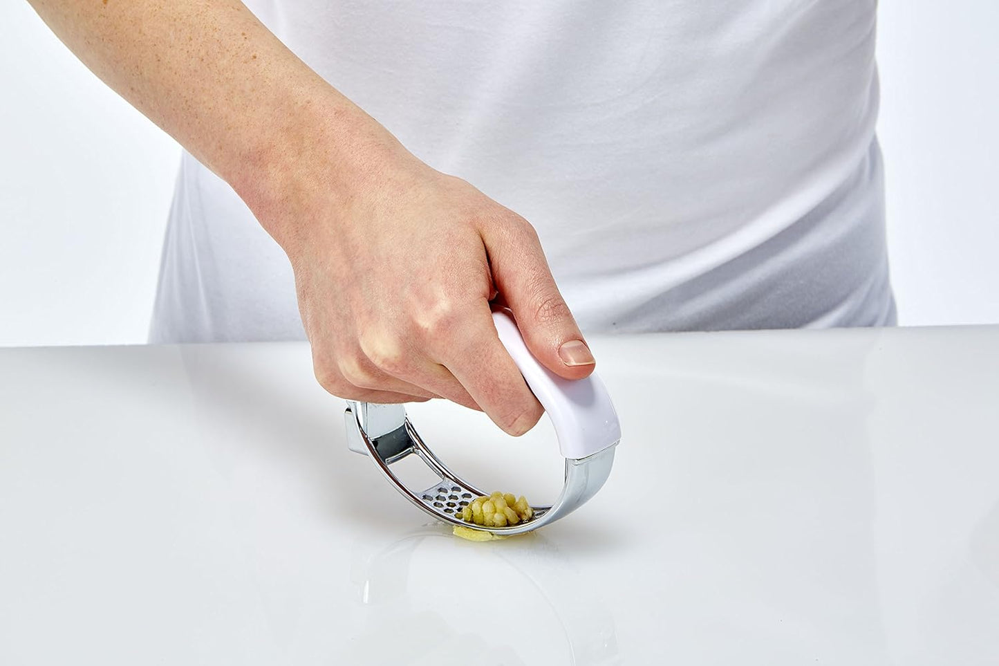 Garlic Press Rocker - Stainless Steel Garlic Crusher Mincer - Ergonomic Handle Garlic Cloves Grater, Squeezer - Kitchen Gadget Food Grade Chopper, Grinder, Peeler - Easy Clean (White/Purple)