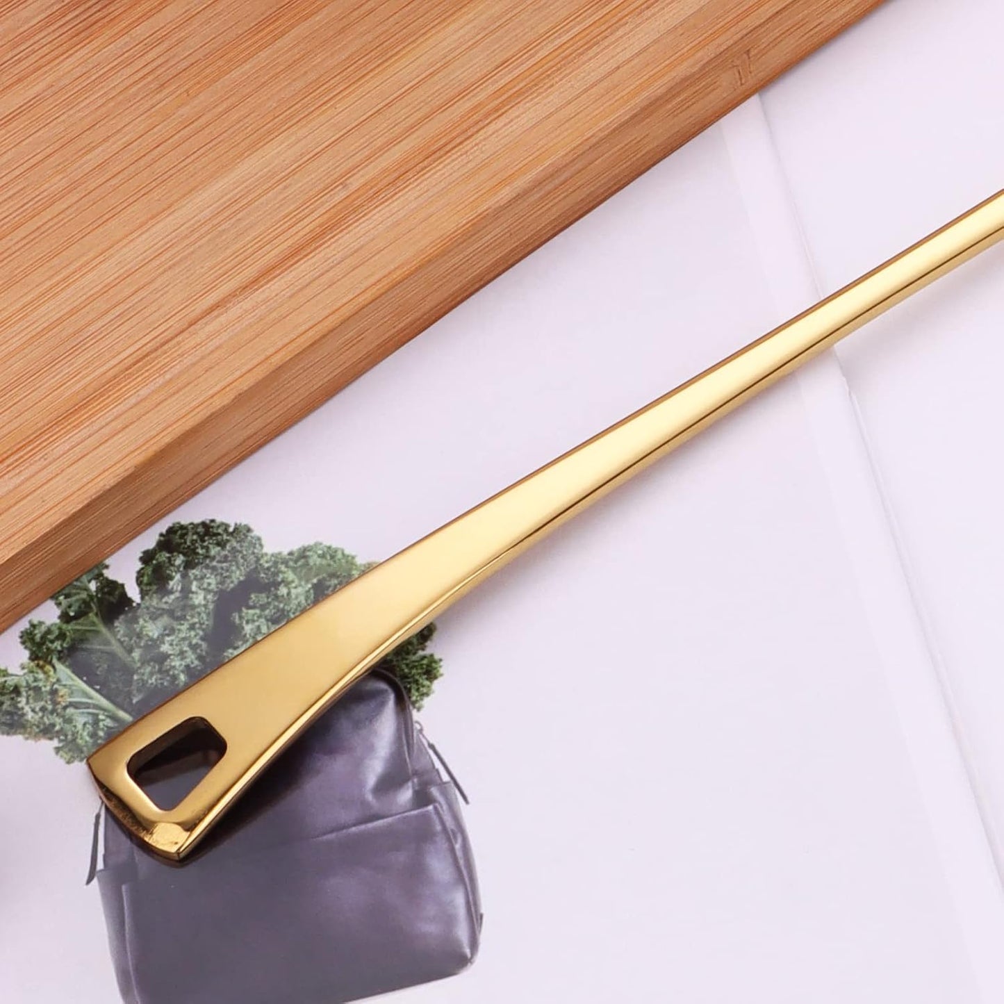 4.Oz 18/10 Stainless Steel Kitchen Ladle Cooking Utensils with 11.8-Inch Handle,Heavy Duty Serving Large Soup Spoon,Dishwasher Safe(Gold)