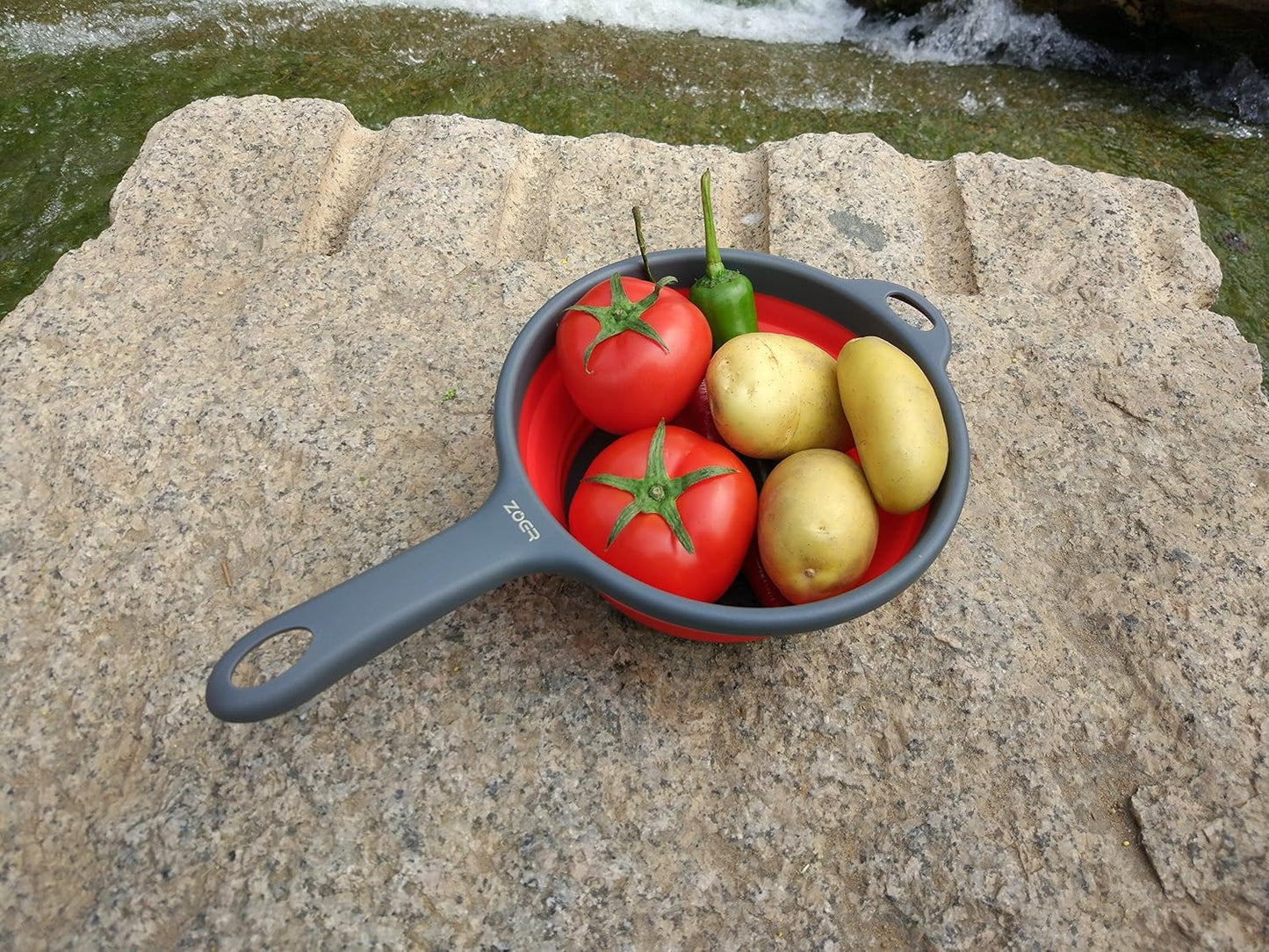Kitchen Foldable Pasta Strainers,Collapsible Colanders with Handles,Space-Saver Folding Silicone Strainers Colander,Capacity of 2 quart (Green)