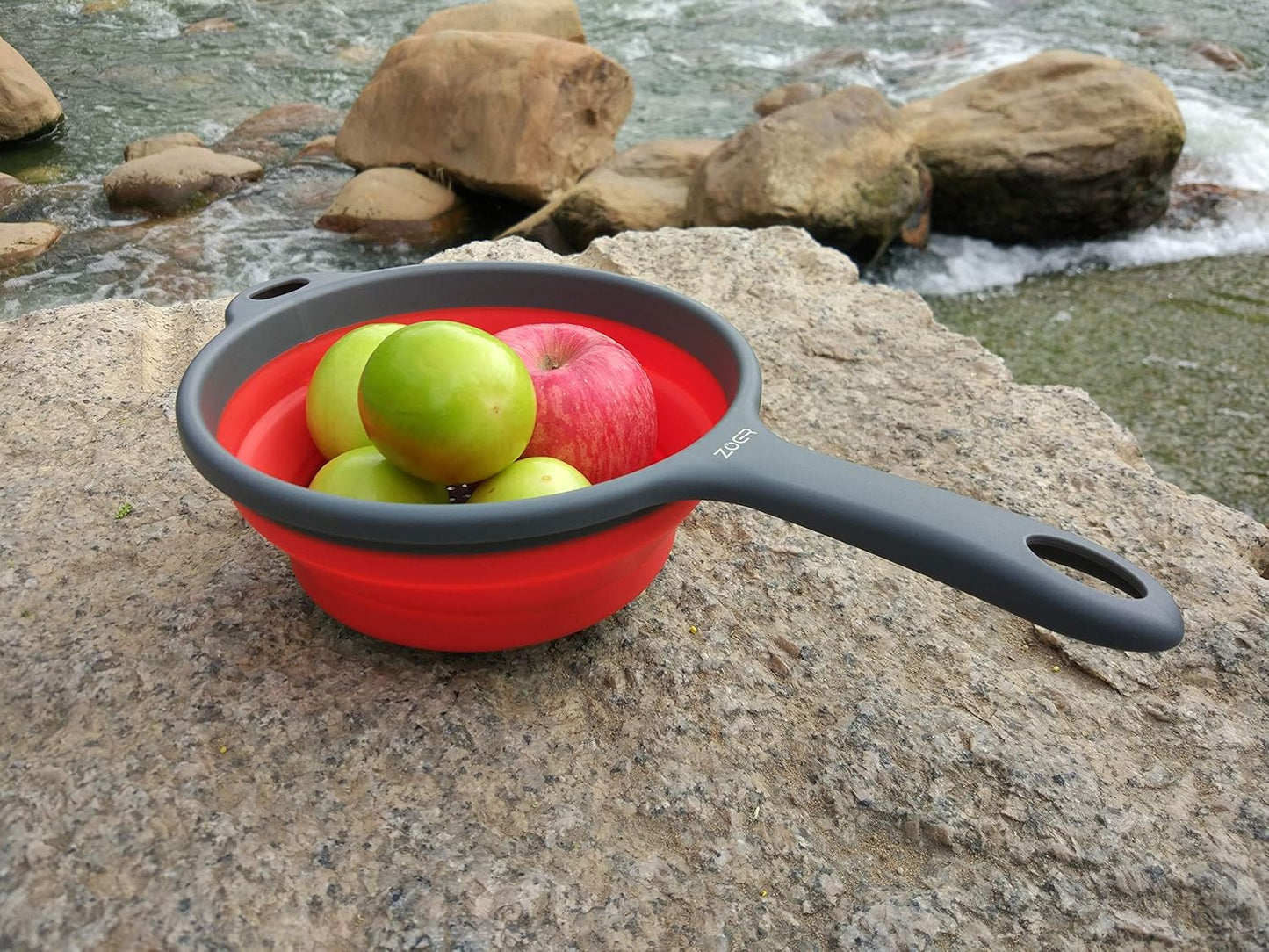 Kitchen Foldable Pasta Strainers,Collapsible Colanders with Handles,Space-Saver Folding Silicone Strainers Colander,Capacity of 2 quart (Green)