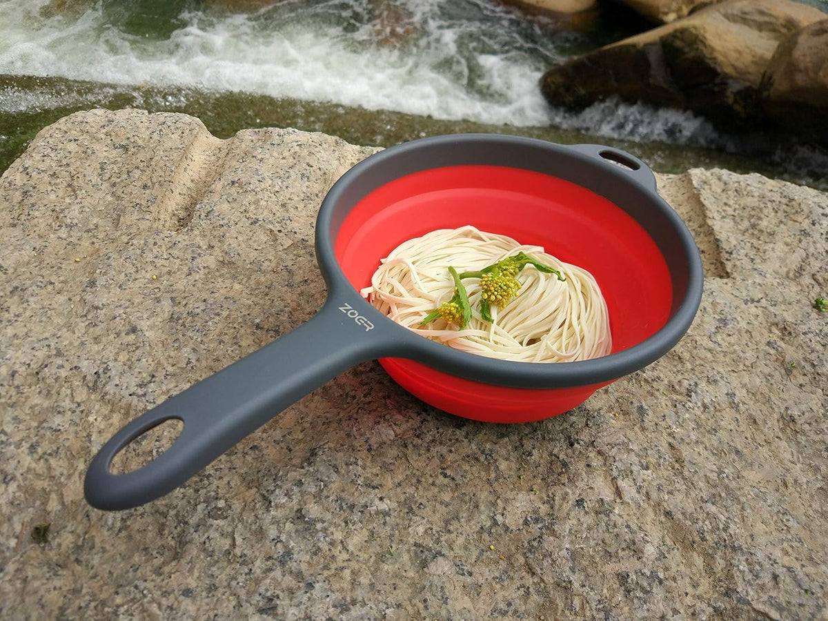 Kitchen Foldable Pasta Strainers,Collapsible Colanders with Handles,Space-Saver Folding Silicone Strainers Colander,Capacity of 2 quart (Green)