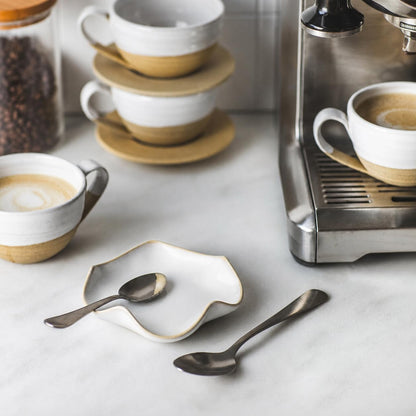 Spoon Rest for Stove Top, Spoon Holder for Stove, 5.3In Ceramic Spoon Rest for Kitchen Counter, Coffee Spoon Holder with Ruffled Edge, Farmhouse Spatula Holder for Kitchen Decor, Beige