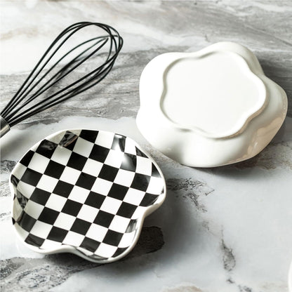 Spoon Rest for Stove Top, Spoon Holder for Stove, 5.3In Ceramic Spoon Rest for Kitchen Counter, Coffee Spoon Holder with Ruffled Edge, Farmhouse Spatula Holder for Kitchen Decor, Beige