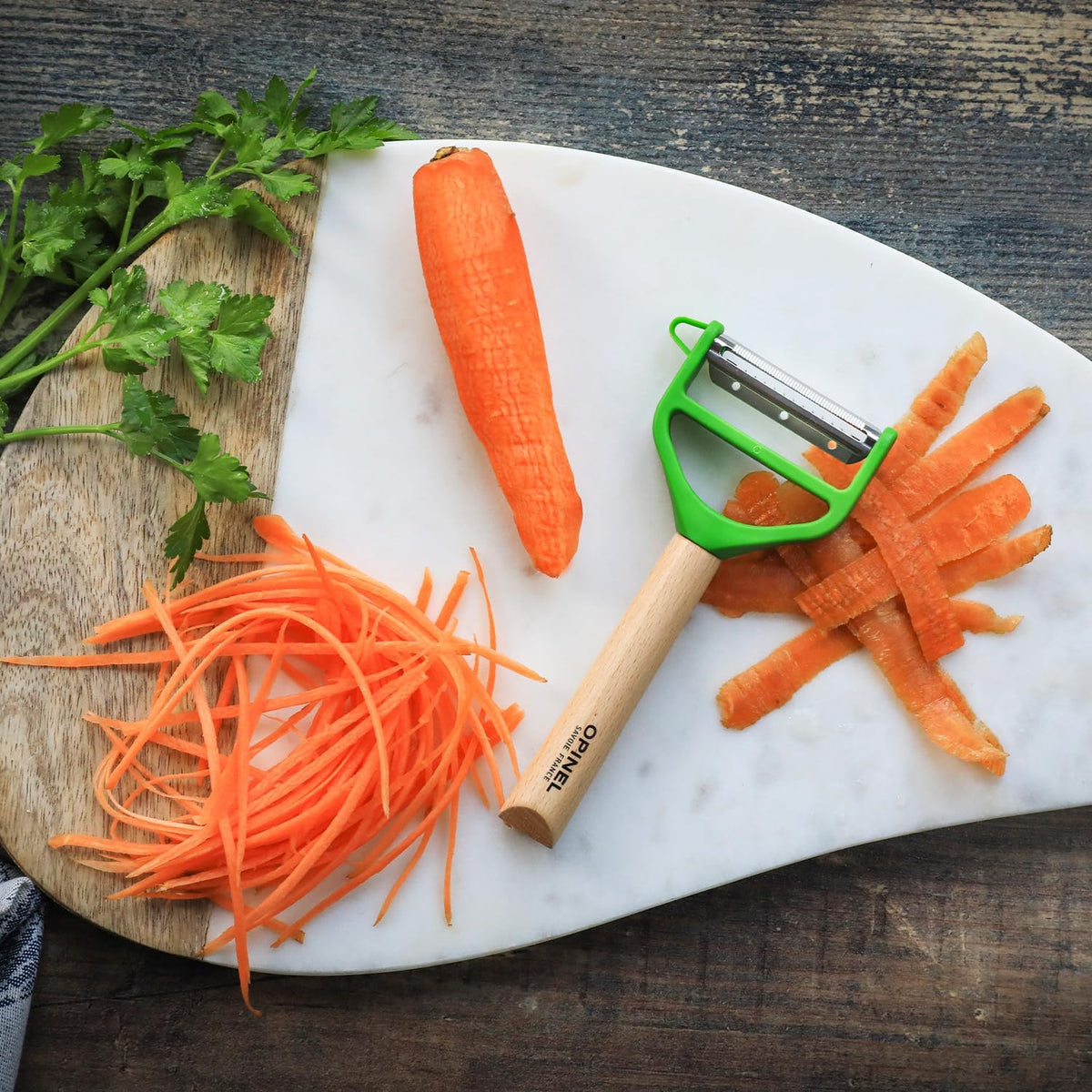 T-DUO Peeler - Beech Wood Handle - Double Stainless Steel Blade - Vegetable Peeler, Preparation of Juliennes - Ideal for Right and Left Handed People - Blue