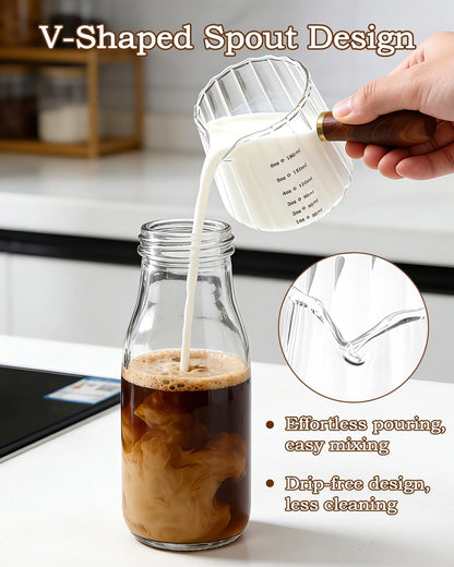 Espresso Measuring Cup, 6oz Borosilicate Glass Espresso Cups with Wood Handle (2.71in Long Grip), V-Shaped Spout Ribbed Milk Frothing Cup for Coffee, Latte, Tea, Syrup – Dishwasher Safe