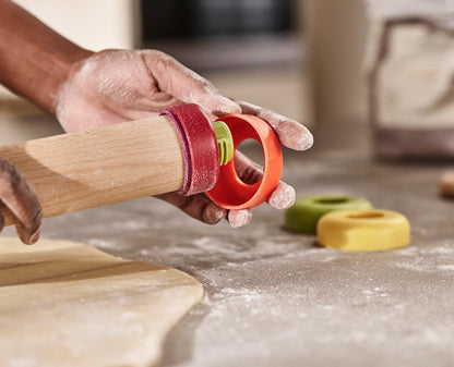 PrecisionPin - Rolling Pin with adjustable pastry thickness, Baking and dough rollers, Beech Wood, Pastel Blue