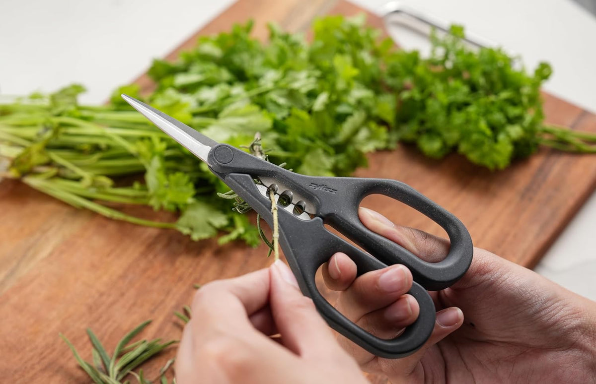 Herb Snippers with Integrated Stem Stripper – Precision Blade Kitchen Scissors for Fresh Herbs, Parsley, Cilantro & Chives – Ergonomic Wheat Straw Handle, Left/Right-Handed, Dishwasher Safe