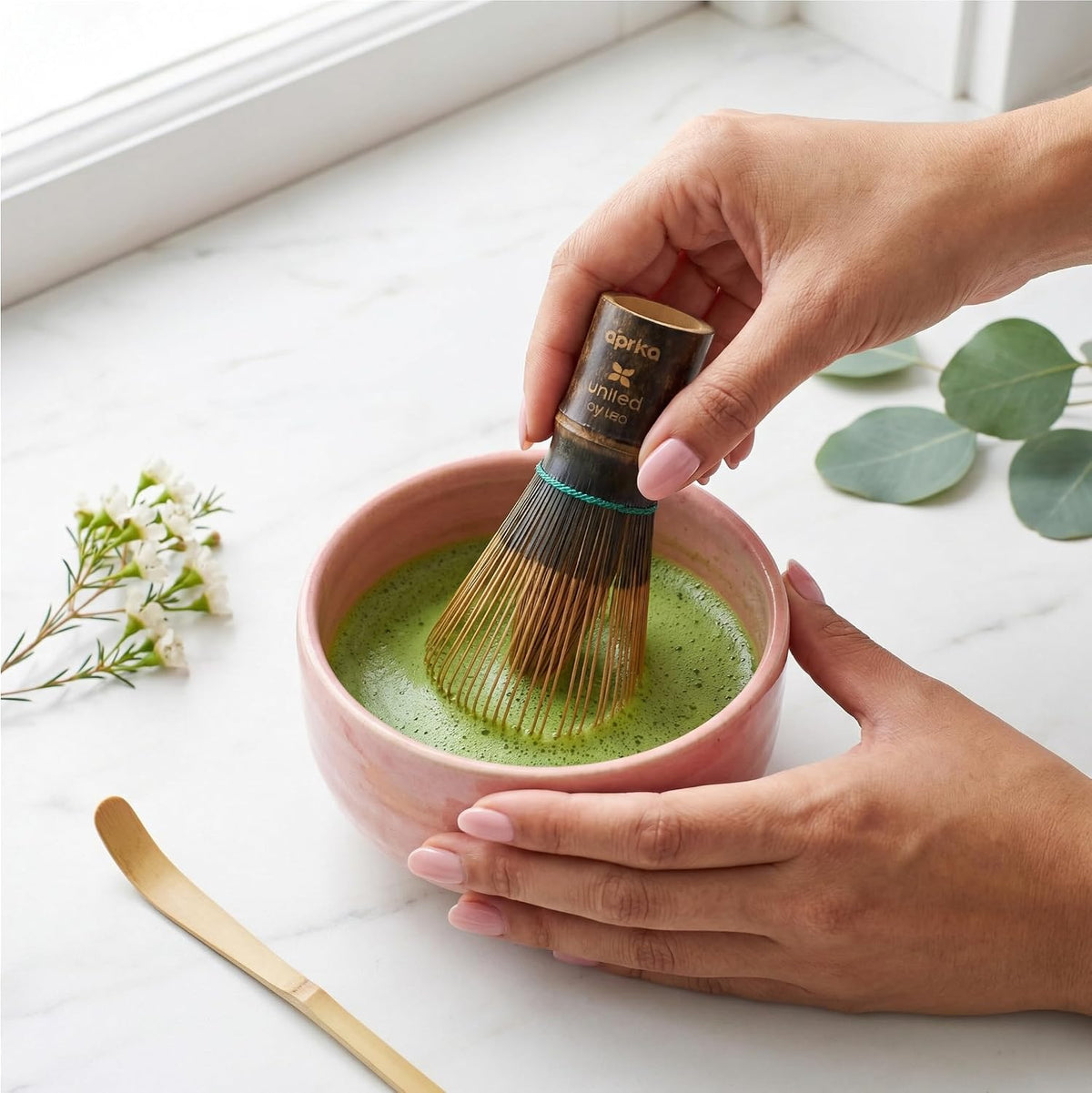Matcha Whisk Holder Set, Bamboo Chasen with Glass Stand and Scoop, 100 Prong Tea Whisk for Japanese Green Tea Powder