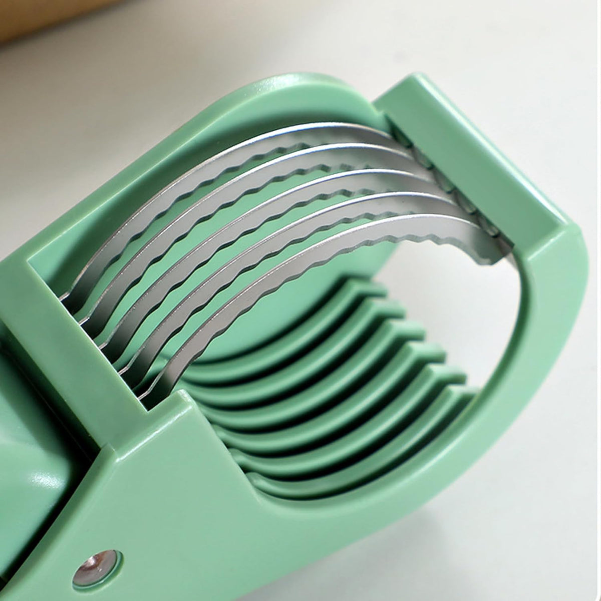 2 Pcs Multifunctional Fruit and Vegetable Slicers, Stainless Steel Cutter With Portable Hook for Banana, Sausage, Cucumber, Strawberry, Green and Orange