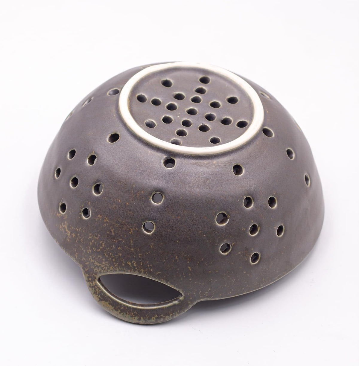 8" Ceramic Berry Colander with Handles, Reactive Glaze Fruit Washing Bowl, Rustic Stoneware Pasta Strainer for Kitchen (Charcoal Grey)