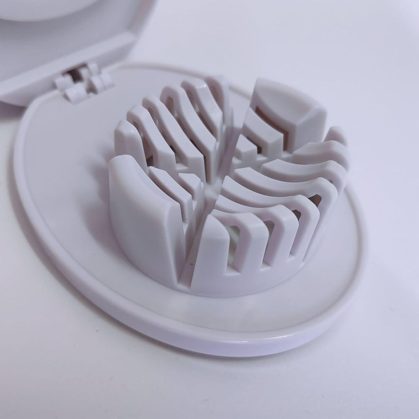 Egg Slicer for Hard Boiled Eggs,Easy to Cut Egg into Slices, Wedge and Dices, Sturdy ABS Body with Stainless Steel Wires,Non-slip Feet,Dishwasher Safe, BPA Free (Purple)