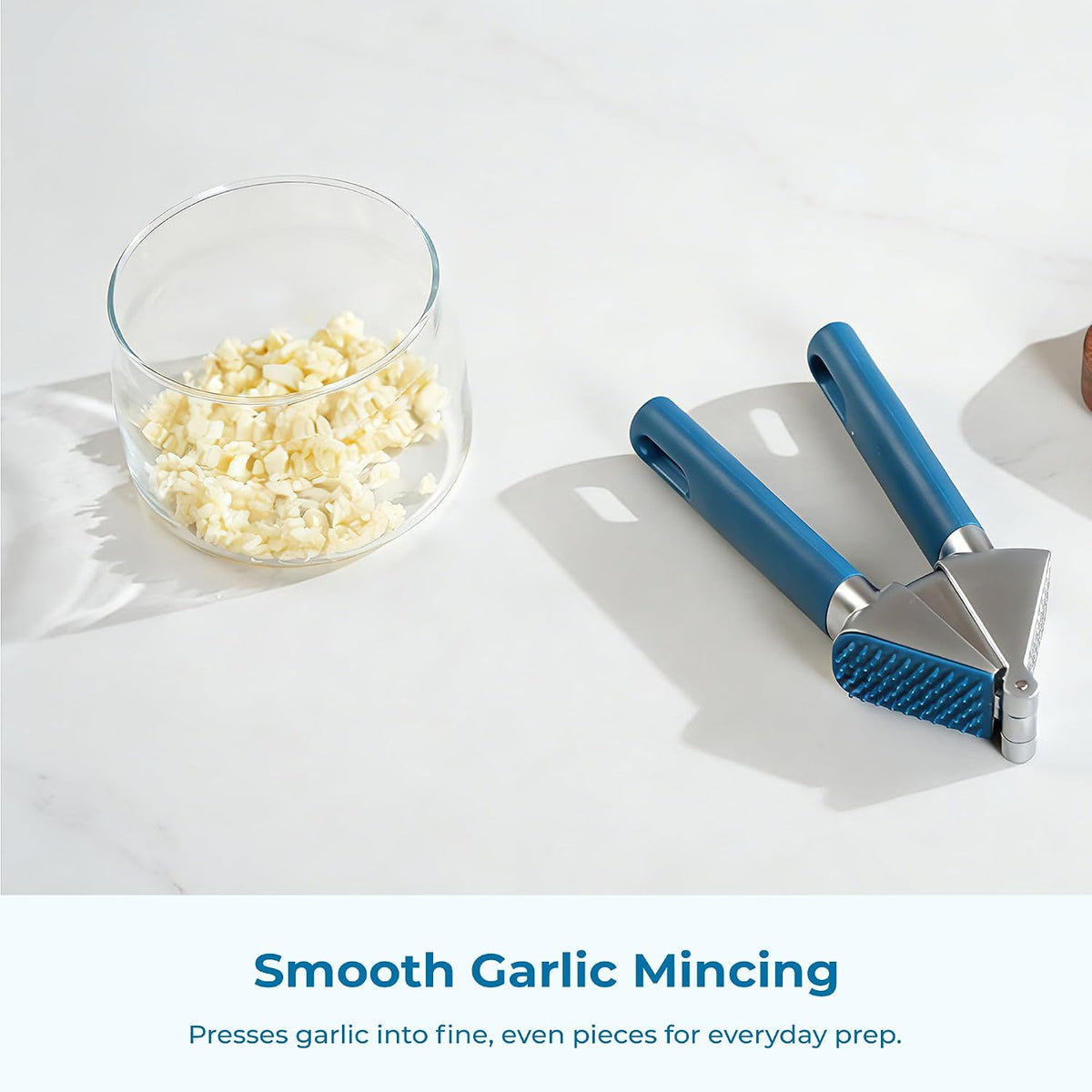 Garlic Press, Stainless Steel Garlic Mincer with Premium Zinc Alloy Construction, Easy-Squeeze Ergonomic TPE Non-Slip Grip Handles, Reverse Cleaning Bumps and Dishwasher Safe Design, Blue