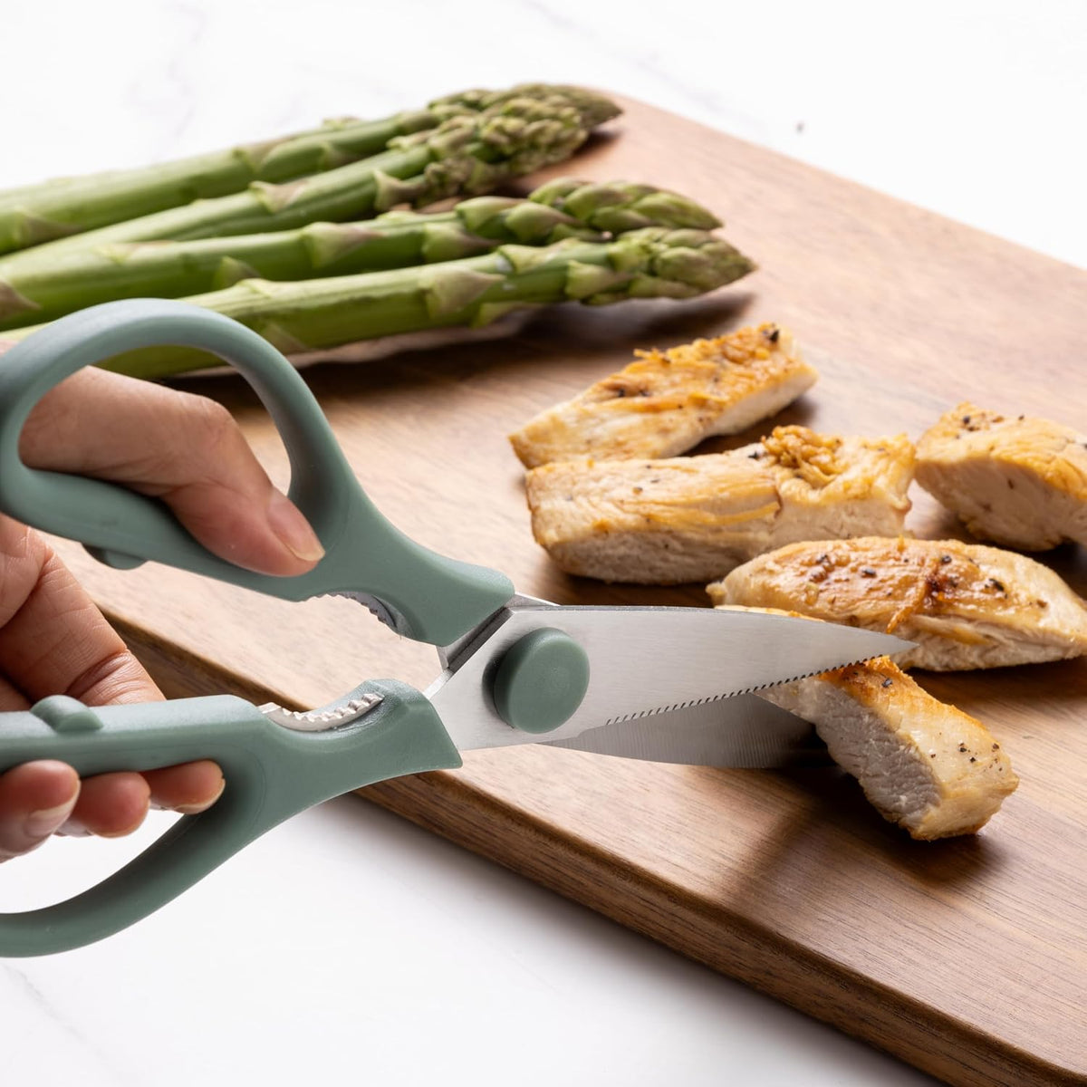 Kitchen Scissors- Stainless Steel Kitchen Shears, Cooking Scissors for Cutting Meat, Chicken, Herbs and Produce with Blade Cover and Soft Grip Handles (Brown)