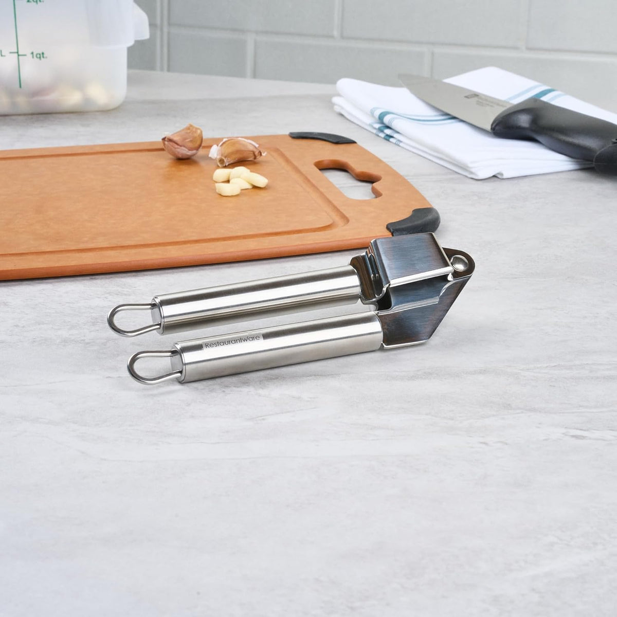 Stainless Steel Garlic Press - German Standard Garlic Mincer Tool Easy to Squeeze and Clean, Dishwasher Safe - Heavy Duty Garlic Chopper Tool for Ginger, Seeds