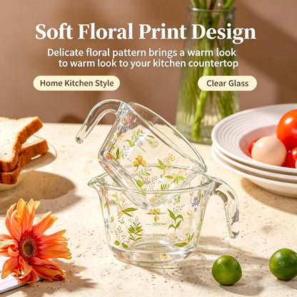 Glass Measuring Cup with Handle & Pour Spout, 500ml Glass Decorative Measuring Beaker Cup with Precise Markings, Floral Print Measuring Cup for Baking, Cooking, Mixing (Microwave & Dishwasher Safe)
