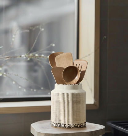 JIEMEI HOME Kitchen Utensil Holder, Ceramic Stable Utensil Crock for Countertop, 7.2" Large Utensil Organizer with Cork Mat, Removable Bamboo Divider for Kitchen Décor and Accessories, Wild Sage Earth