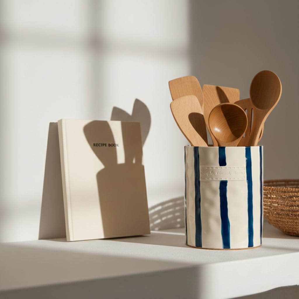 JIEMEI HOME Kitchen Utensil Holder, Ceramic Stable Utensil Crock for Countertop, 7.2" Large Utensil Organizer with Cork Mat, Removable Bamboo Divider for Kitchen Décor and Accessories, Wild Sage Earth