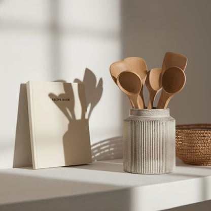 JIEMEI HOME Kitchen Utensil Holder, Ceramic Stable Utensil Crock for Countertop, 7.2" Large Utensil Organizer with Cork Mat, Removable Bamboo Divider for Kitchen Décor and Accessories, Wild Sage Earth