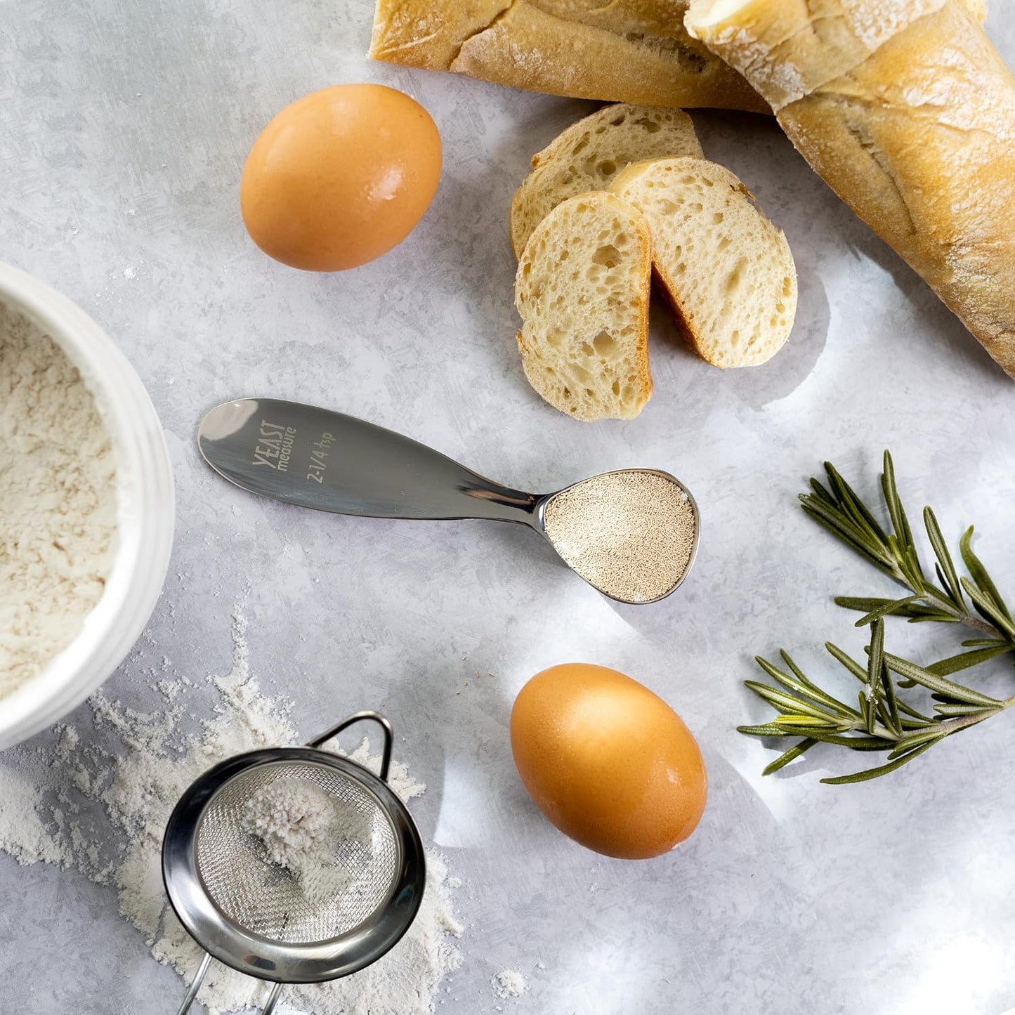 Fox Run Stainless Steel Egg Yolk Separator For Raw Eggs, 6.75” x 1.75” x 1” | Easily Separate Egg Yolks & Whites | Baking Gadget | Durable & Dishwasher Safe Tool | Egg White & Yolk Strainer Separator