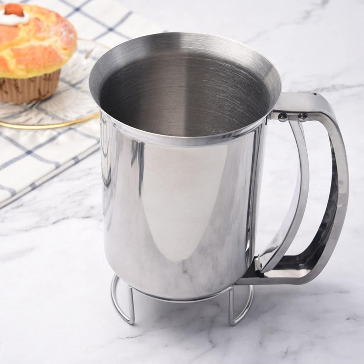 Stainless Steel Pancake Batter Dispenser,Funnel Cupcake Dispenser,Pancake Batter Dispenser Handheld Stainless Steel Pancake Pourer for Baking Cupcakes Muffins