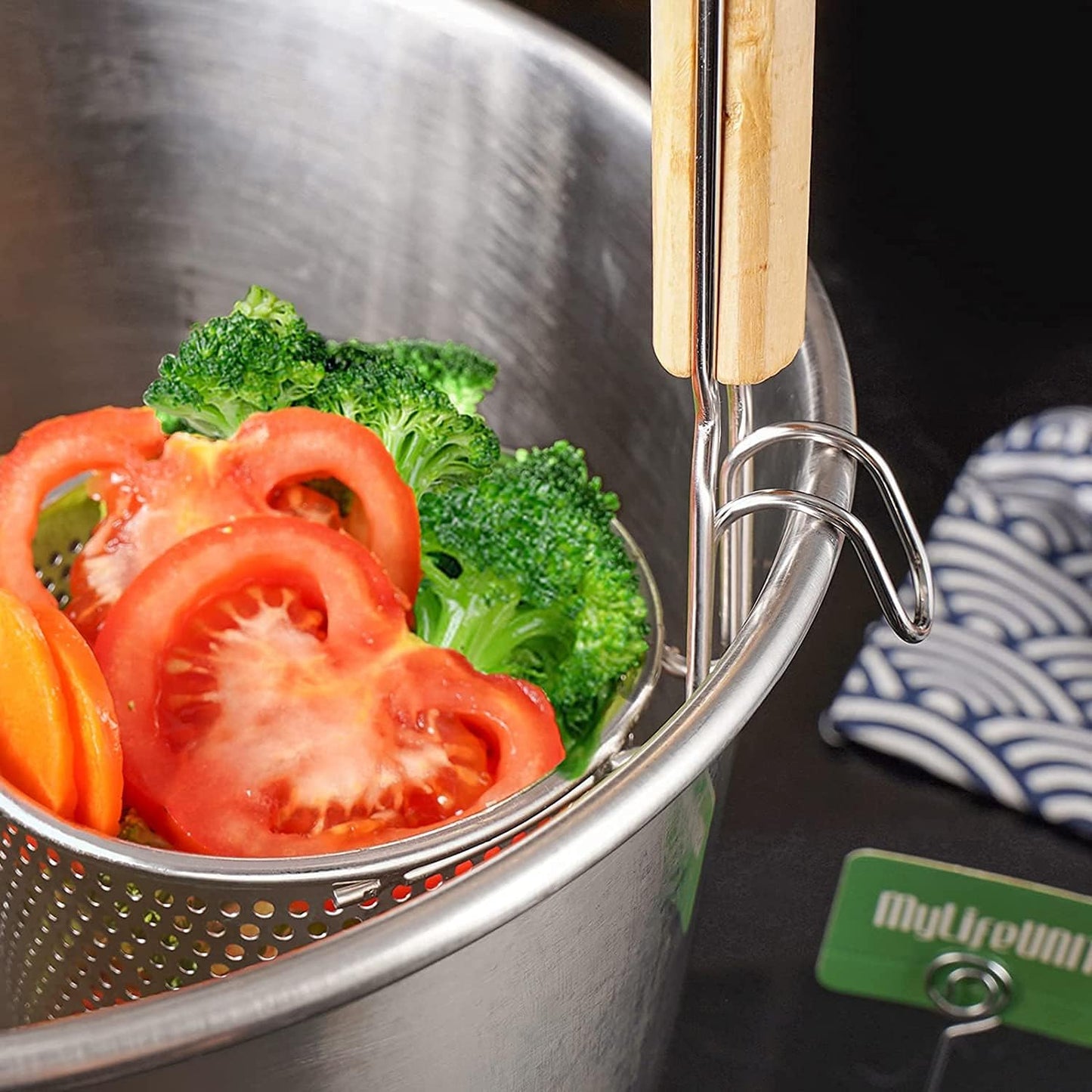 Pasta Strainer, 2 Pack Stainless Steel Mesh Spider Strainer for Pasta, Noodle, Dumpling (4.54"D x 6.1"H)